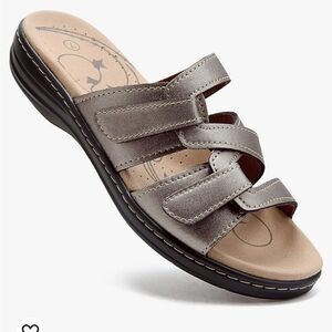 Clarks Leather Adjustable Slip On Sandals Sz 7 M NWOB Metallic Pewter